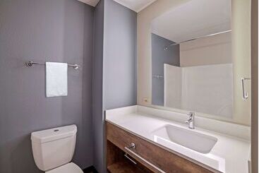 هتل Extended Stay America Suites  Miami  Airport  Doral