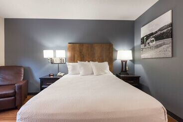 هتل Extended Stay America Suites  Miami  Airport  Doral