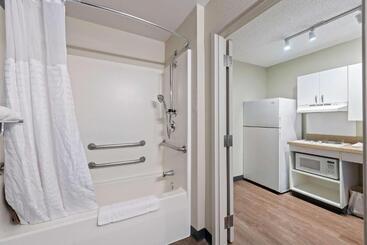 هتل Extended Stay America Suites  Miami  Airport  Doral
