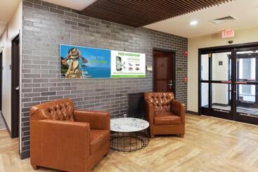 هتل Extended Stay America Suites  Miami  Airport  Doral