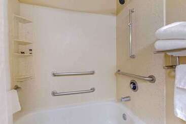 هتل Extended Stay America Suites  Phoenix  Scottsdale  Old Town