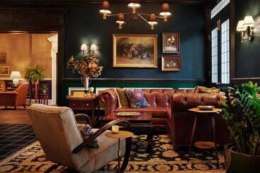 هتل Graduate By Hilton Evanston