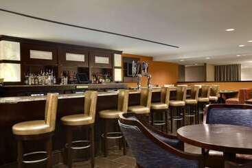 هتل Hilton New York Jfk Airport