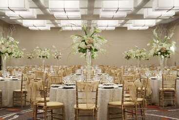 هتل Hilton New York Jfk Airport