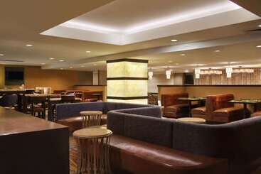 هتل Hilton New York Jfk Airport