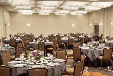 هتل Hilton New York Jfk Airport