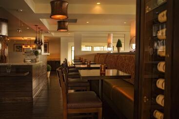 Holiday Inn Bar Harbor Regency Hotel, An Ihg