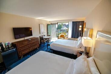 Holiday Inn Bar Harbor Regency Hotel, An Ihg