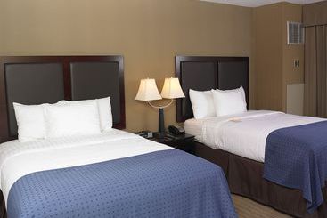 هتل Holiday Inn Bridgeporttrumbullfairfield, An Ihg