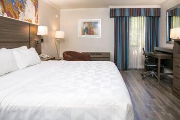 هتل Holiday Inn   Executive Center Columbia Mall, An Ihg