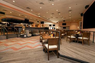 هتل Holiday Inn   Executive Center Columbia Mall, An Ihg