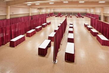 هتل Holiday Inn   Executive Center Columbia Mall, An Ihg