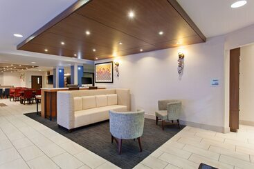 هتل Holiday Inn Express & Suites Oakland   Airport, An Ihg