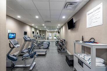 هتل Holiday Inn Huntsville   Research Park, An Ihg