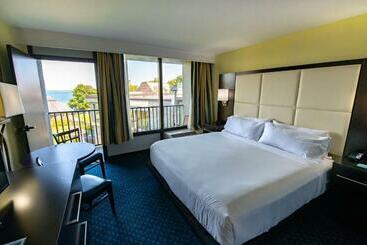 Holiday Inn Bar Harbor Regency Hotel, An Ihg