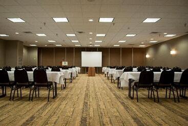 هتل Holiday Inn Spearfish Convention Center, An Ihg