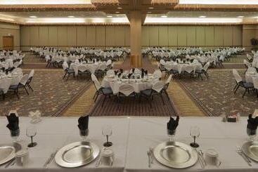 هتل Holiday Inn Spearfish Convention Center, An Ihg