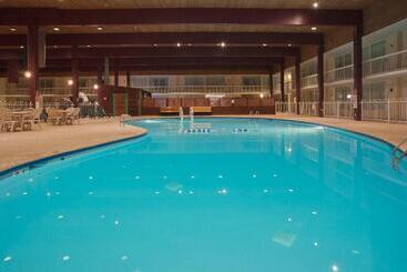هتل Holiday Inn Spearfish Convention Center, An Ihg