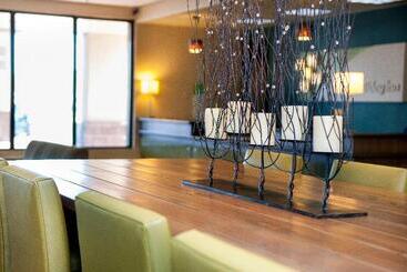 هتل Holiday Inn Spearfish Convention Center, An Ihg