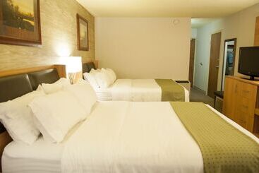 هتل Holiday Inn Spearfish Convention Center, An Ihg