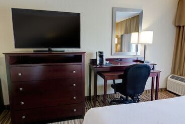 فندق Holiday Inn St. Petersburg N   Clearwater, An Ihg