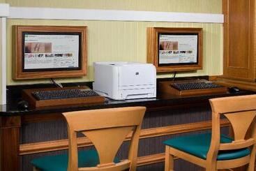 هتل Holiday Inn Va Beach Oceanside 21st St, An Ihg
