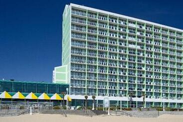 هتل Holiday Inn Va Beach Oceanside 21st St, An Ihg