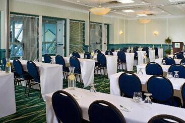 هتل Holiday Inn Va Beach Oceanside 21st St, An Ihg