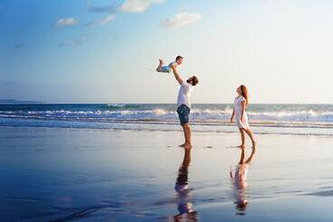 هتل Holiday Inn Va Beach Oceanside 21st St, An Ihg
