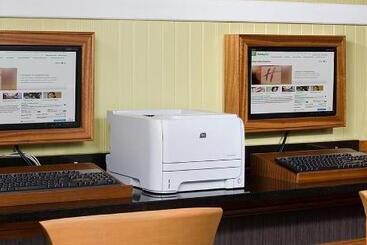 هتل Holiday Inn Va Beach Oceanside 21st St, An Ihg