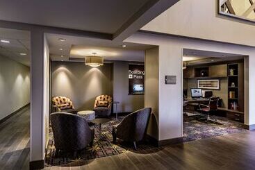 هتل Homewood Suites By Hilton Buffaloairport