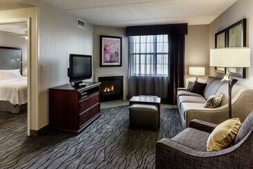 هتل Homewood Suites By Hilton Buffaloairport
