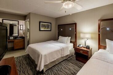 هتل Homewood Suites By Hilton Buffaloairport