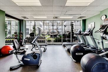 هتل Homewood Suites By Hilton Buffaloairport