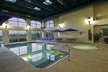 هتل Homewood Suites By Hilton Buffaloairport