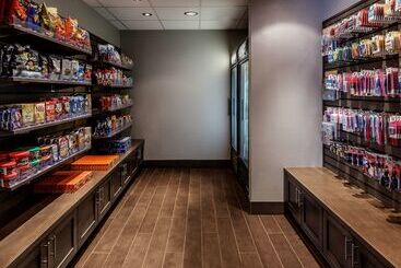 هتل Homewood Suites By Hilton Buffaloairport