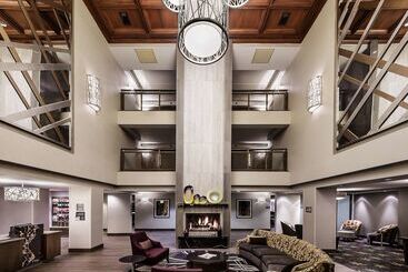 هتل Homewood Suites By Hilton Buffaloairport