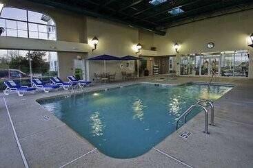 هتل Homewood Suites By Hilton Buffaloairport