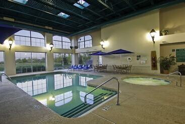 هتل Homewood Suites By Hilton Buffaloairport