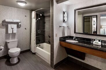 هتل Homewood Suites By Hilton Buffaloairport