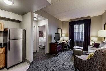 هتل Homewood Suites By Hilton Buffaloairport