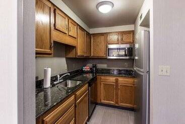 هتل Homewood Suites By Hilton Buffaloairport