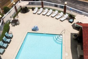 هتل Homewood Suites By Hilton Chattanoogahamilton Place