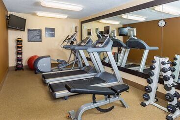 هتل Homewood Suites By Hilton Grand Rapids
