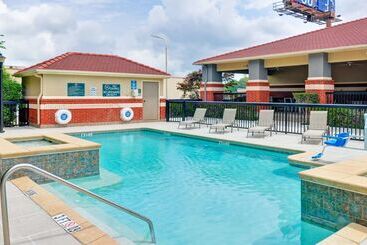 هتل Homewood Suites By Hilton Longview