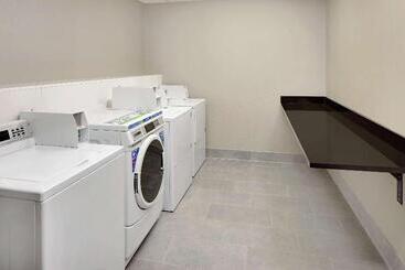 هتل Homewood Suites By Hilton Minneapolismall Of America