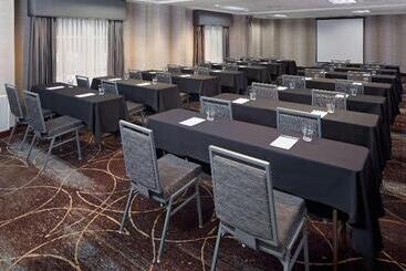 هتل Homewood Suites By Hilton Minneapolismall Of America
