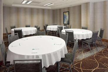 هتل Homewood Suites By Hilton Minneapolismall Of America