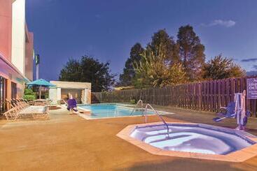هتل La Quinta Inn By Wyndham Austin North