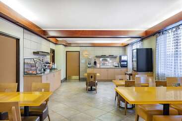 هتل La Quinta By Wyndham Helena